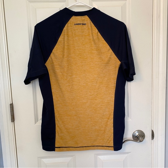 Like new Land’s End Men’s Small Rash Guard - Picture 2 of 4